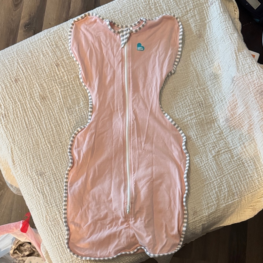 Pink Love to Dream Baby Swaddle with Zipper